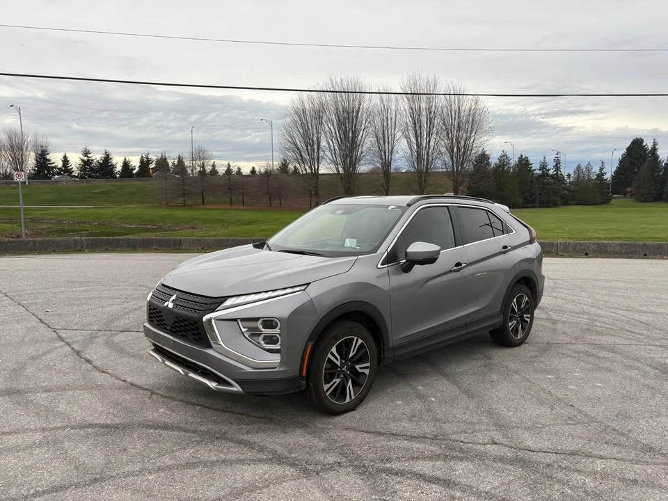 2023 Mitsubishi Eclipse Cross - Image 2 of 10