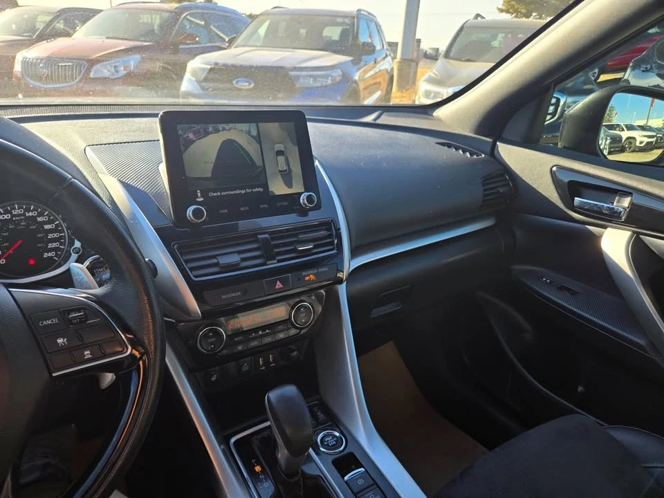 2023 Mitsubishi Eclipse Cross - Image 17 of 20