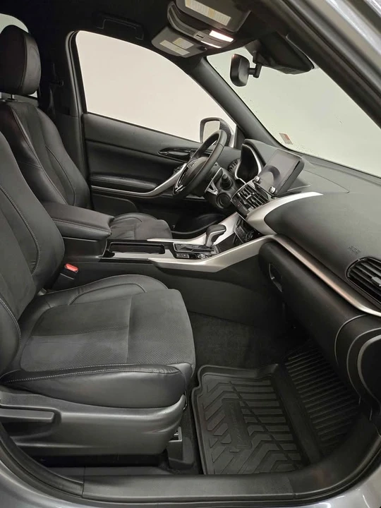 2023 Mitsubishi Eclipse Cross - Image 3 of 6