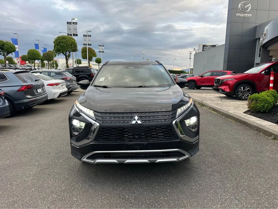 2023 Mitsubishi Eclipse Cross - Image 2 of 12