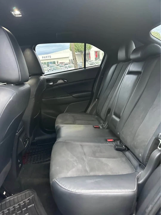 2023 Mitsubishi Eclipse Cross - Image 10 of 12