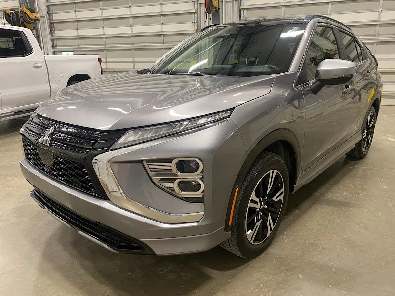 2023 Mitsubishi Eclipse Cross - Image 3 of 19