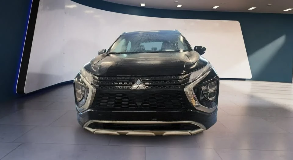 2023 Mitsubishi Eclipse Cross - Image 2 of 6