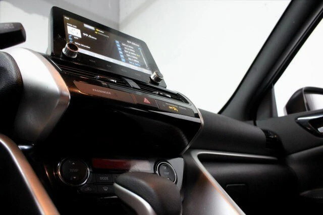 2023 Mitsubishi Eclipse Cross - Image 13 of 19