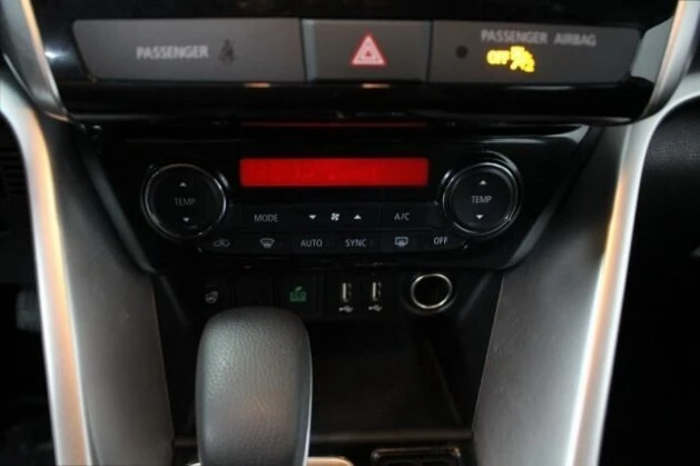 2023 Mitsubishi Eclipse Cross - Image 18 of 19