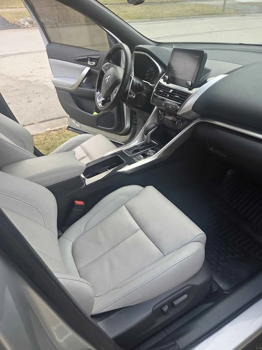 2023 Mitsubishi Eclipse Cross - Image 6 of 19