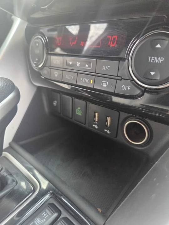 2023 Mitsubishi Eclipse Cross - Image 8 of 19