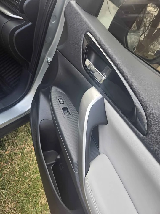 2023 Mitsubishi Eclipse Cross - Image 11 of 19