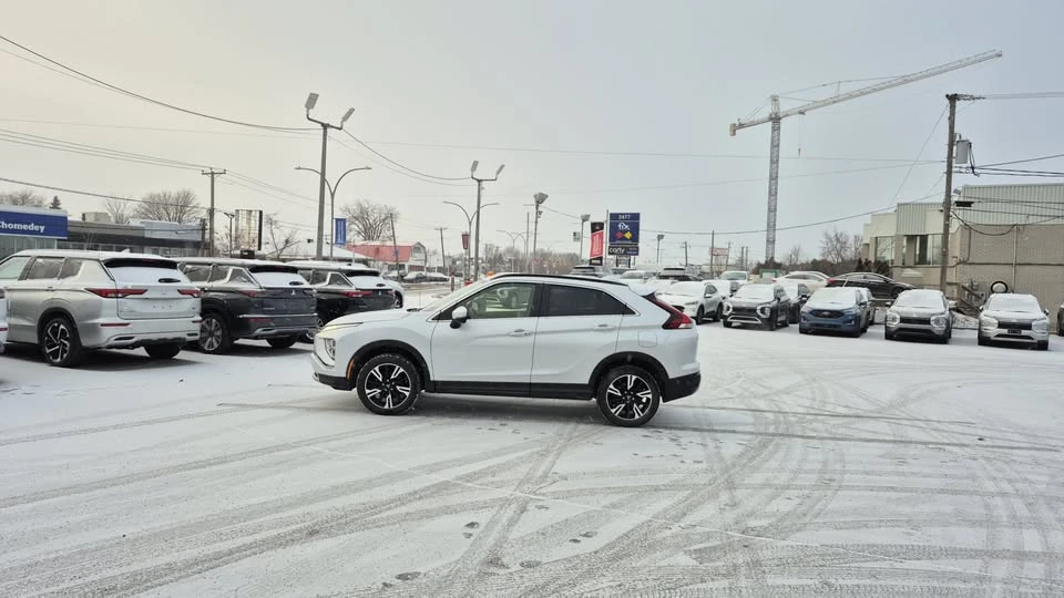 2023 Mitsubishi Eclipse Cross - Image 4 of 7