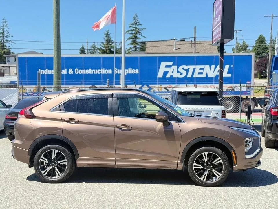 2023 Mitsubishi Eclipse Cross - Image 4 of 15