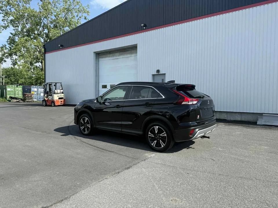 2023 Mitsubishi Eclipse Cross - Image 4 of 20