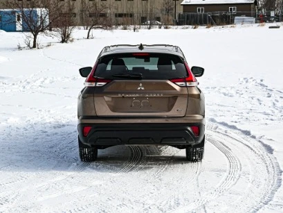 2023 Mitsubishi Eclipse Cross - Image 4 of 9