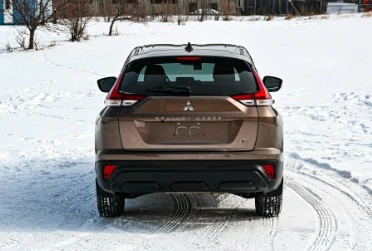 2023 Mitsubishi Eclipse Cross - Image 4 of 8