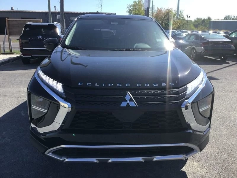 2023 Mitsubishi Eclipse Cross - Image 8 of 20