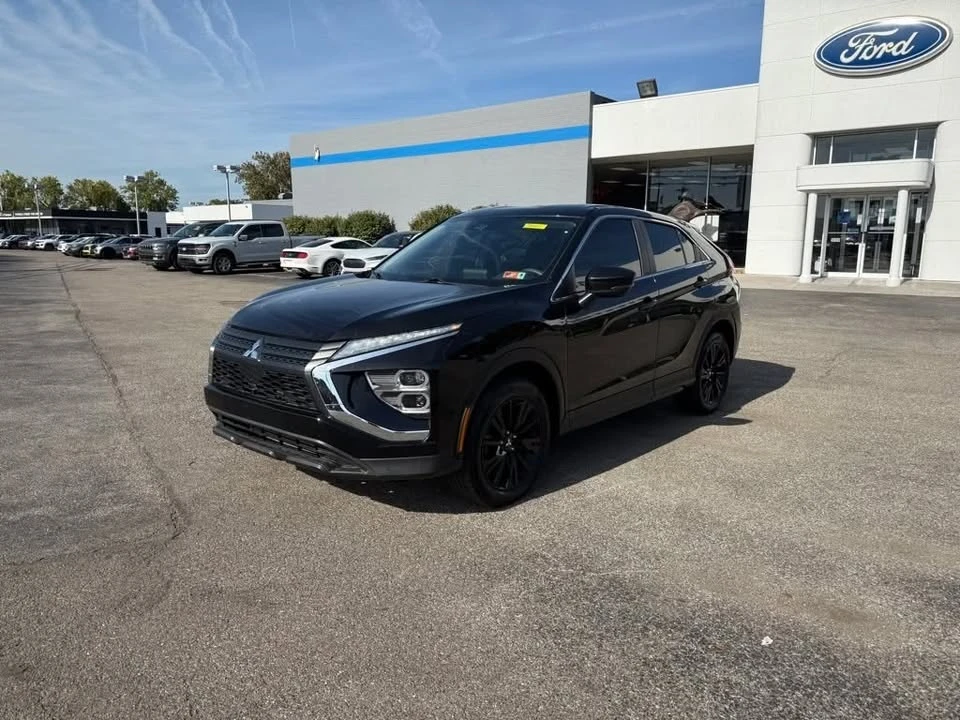 2023 Mitsubishi Eclipse Cross - Image 3 of 16