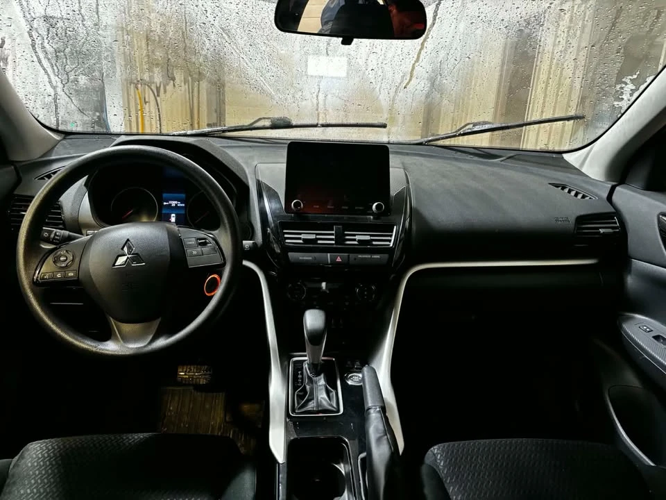 2023 Mitsubishi Eclipse Cross - Image 10 of 13