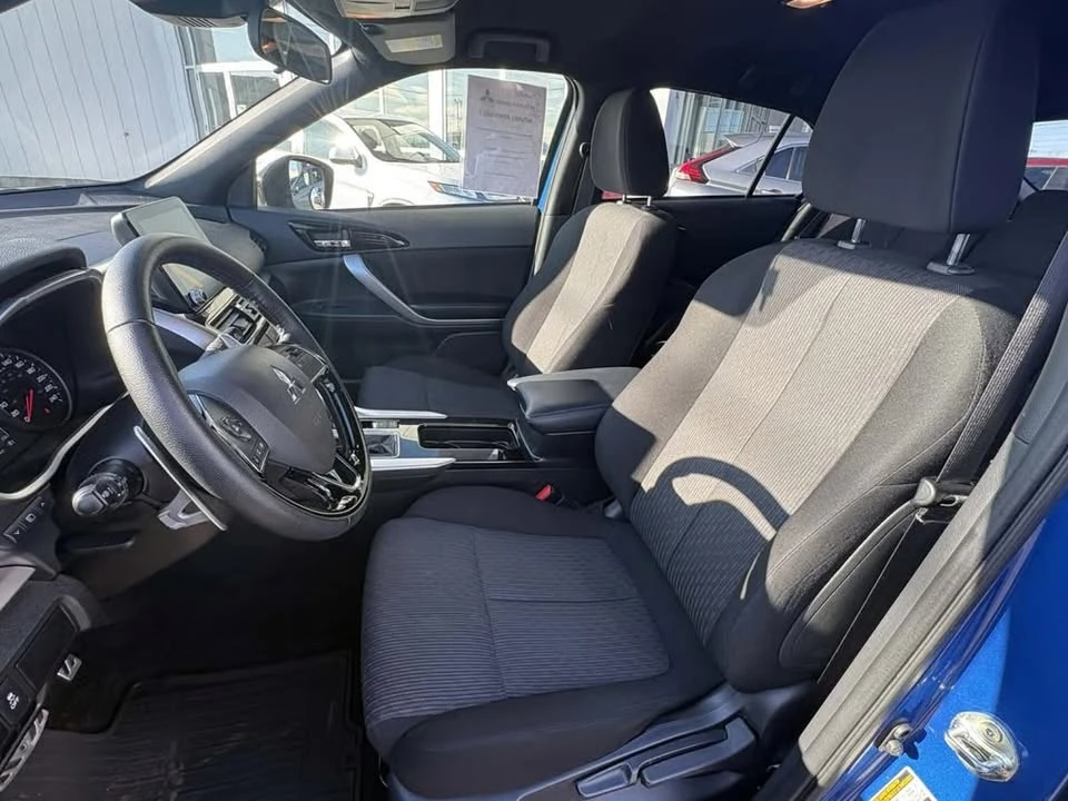 2023 Mitsubishi Eclipse Cross - Image 14 of 16