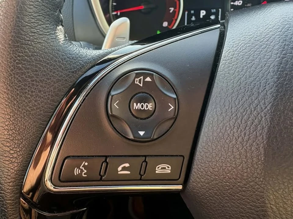 2023 Mitsubishi Eclipse Cross - Image 8 of 16
