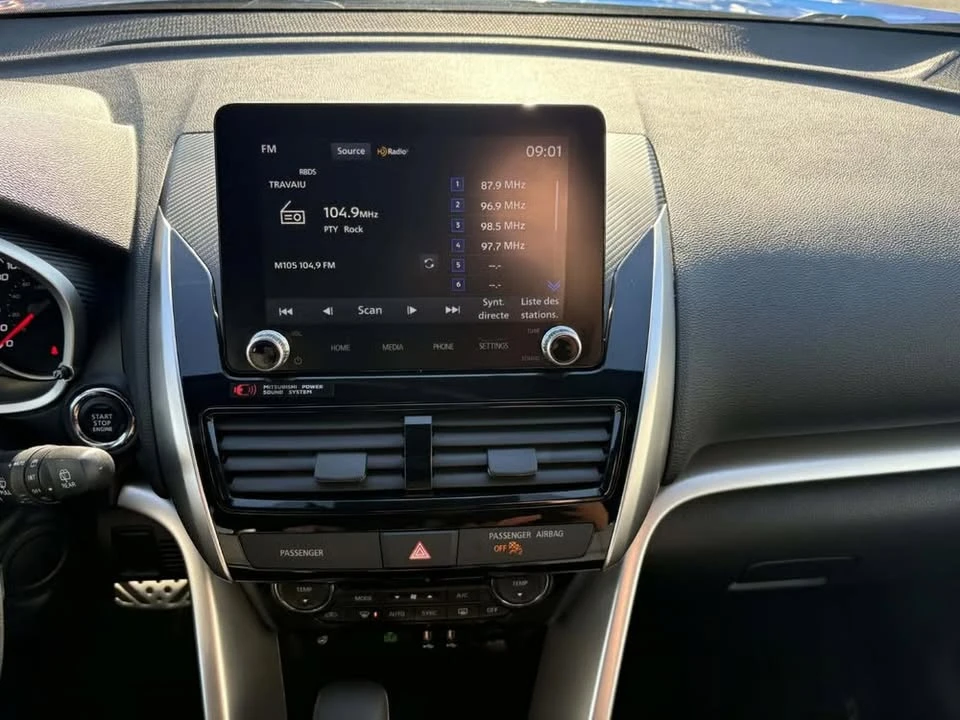 2023 Mitsubishi Eclipse Cross - Image 10 of 16