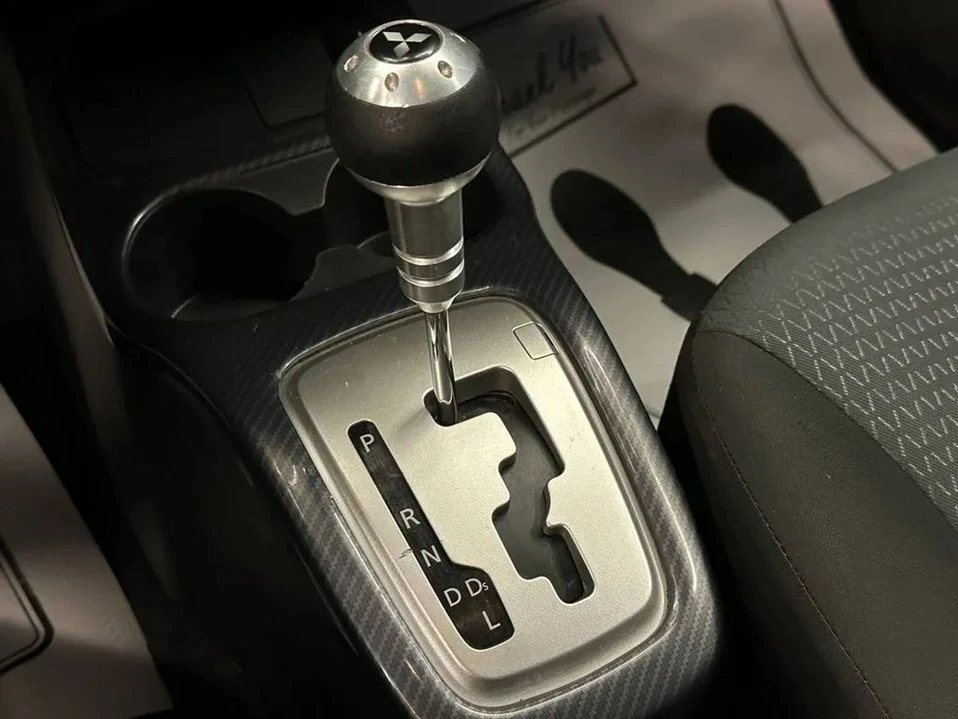2023 Mitsubishi Mirage 6th Gen - Image 16 of 20