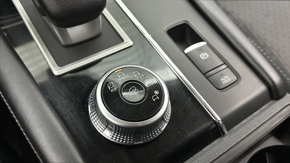 2023 Mitsubishi Outlander - Image 13 of 18