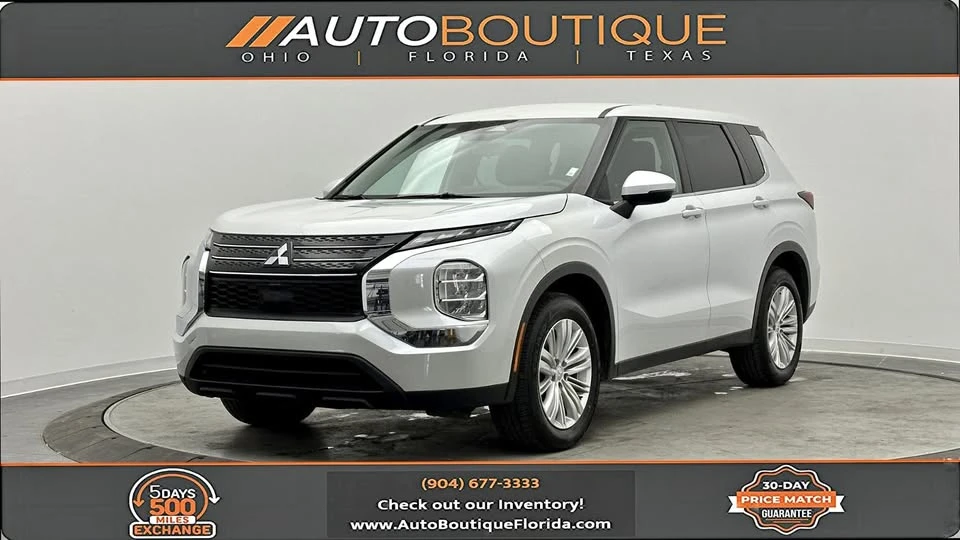 2023 Mitsubishi Outlander - Image 2 of 18