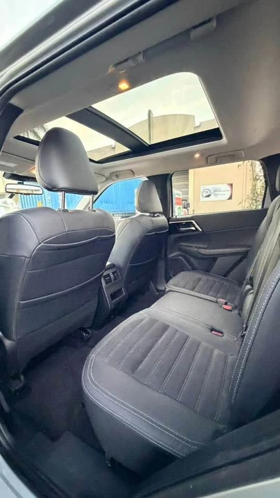 2023 Mitsubishi Outlander - Image 9 of 17
