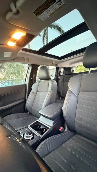 2023 Mitsubishi Outlander - Image 8 of 17
