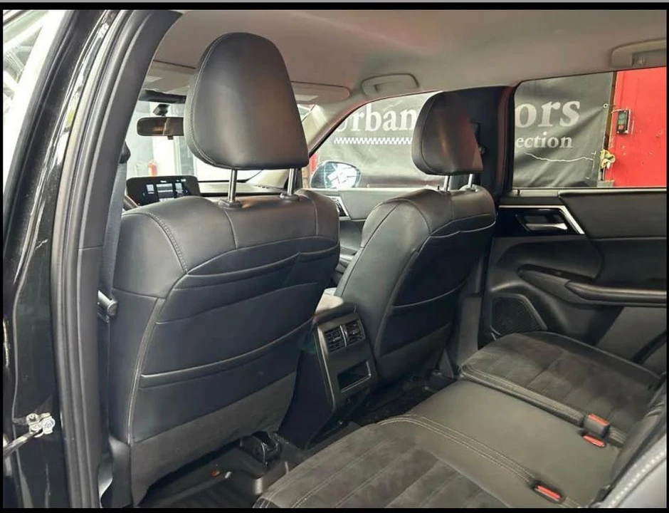 2023 Mitsubishi Outlander - Image 13 of 20