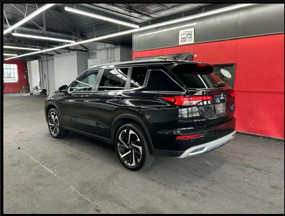 2023 Mitsubishi Outlander - Image 6 of 20