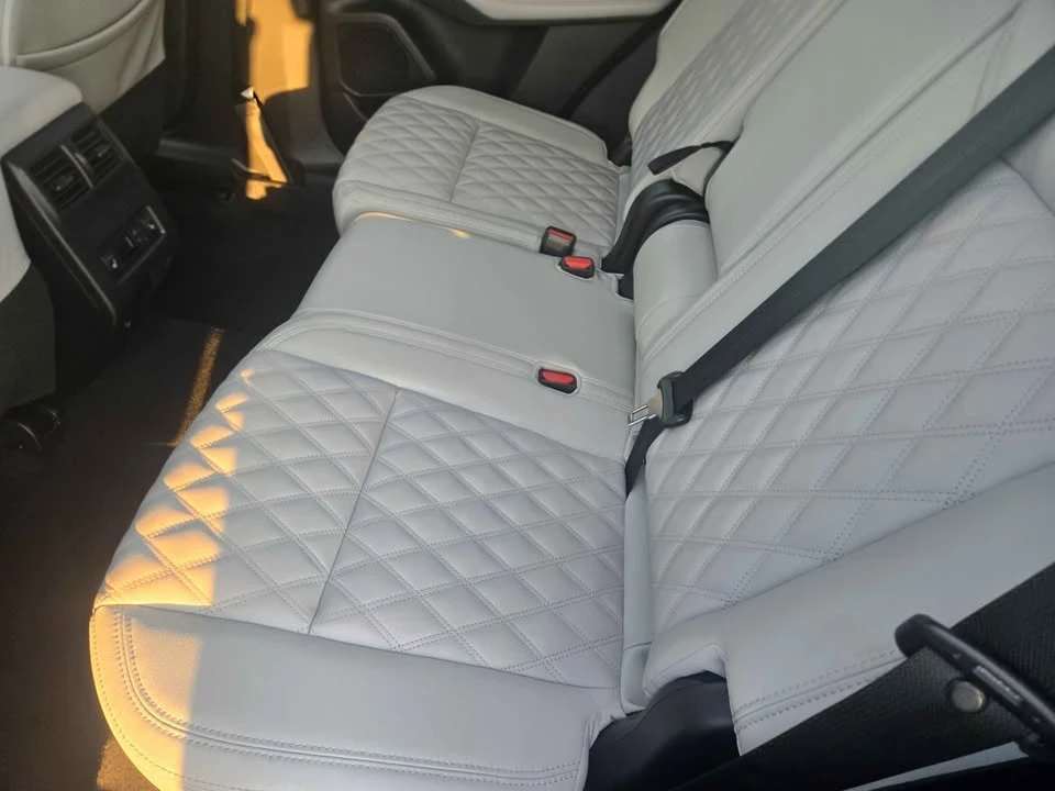 2023 Mitsubishi Outlander - Image 9 of 13