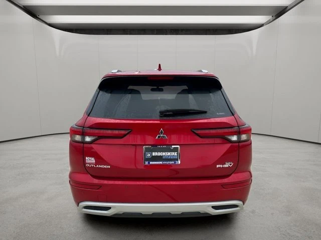 2023 Mitsubishi Outlander - Image 4 of 18