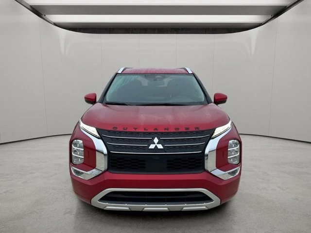 2023 Mitsubishi Outlander - Image 8 of 18