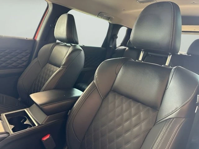 2023 Mitsubishi Outlander - Image 11 of 18