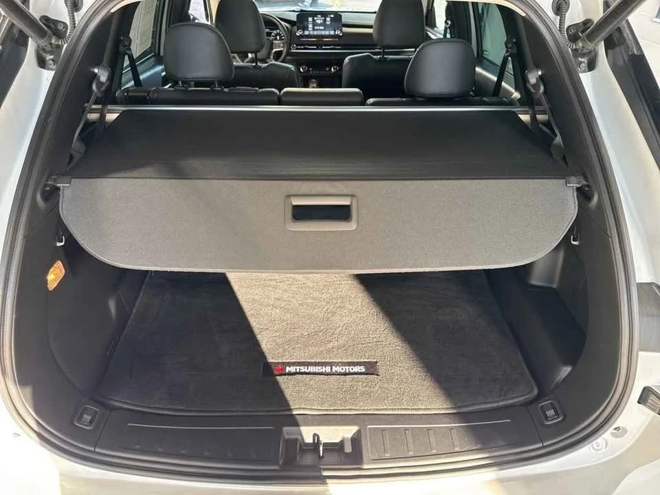 2023 Mitsubishi Outlander - Image 6 of 14