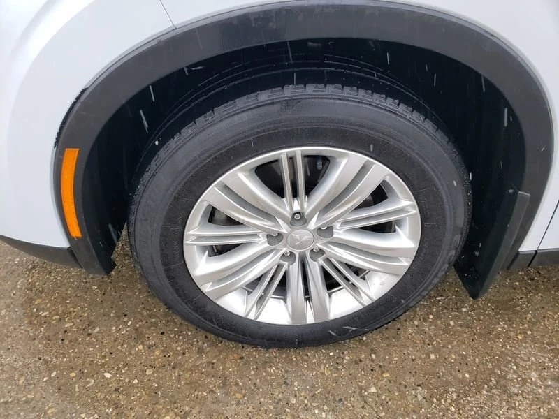 2023 Mitsubishi Outlander - Image 18 of 18