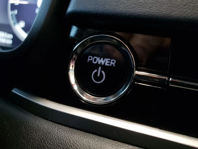2023 Mitsubishi Outlander - Image 14 of 19