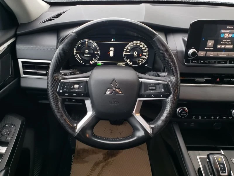 2023 Mitsubishi Outlander - Image 7 of 18