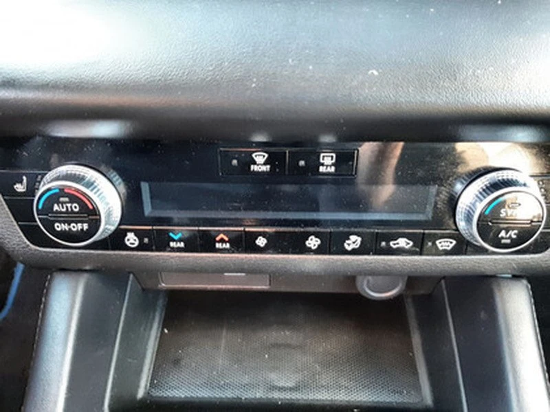 2023 Mitsubishi Outlander - Image 14 of 20