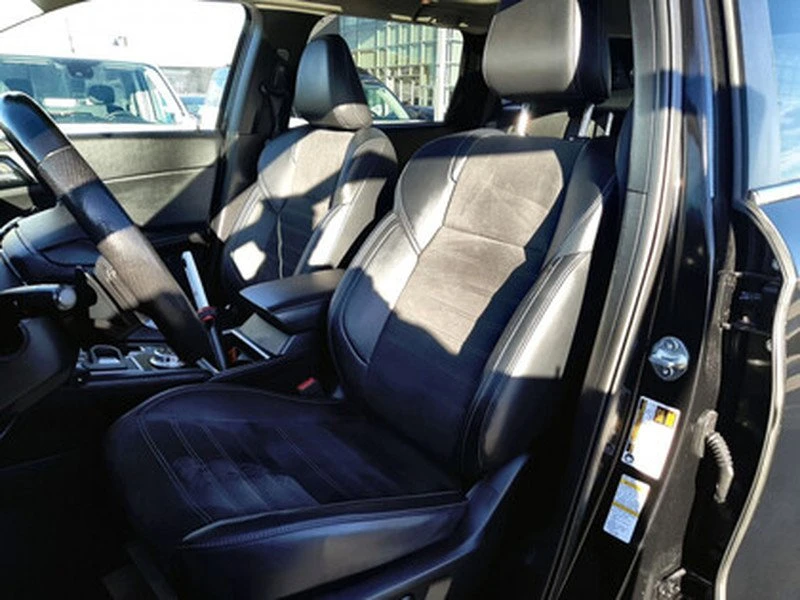 2023 Mitsubishi Outlander - Image 12 of 20