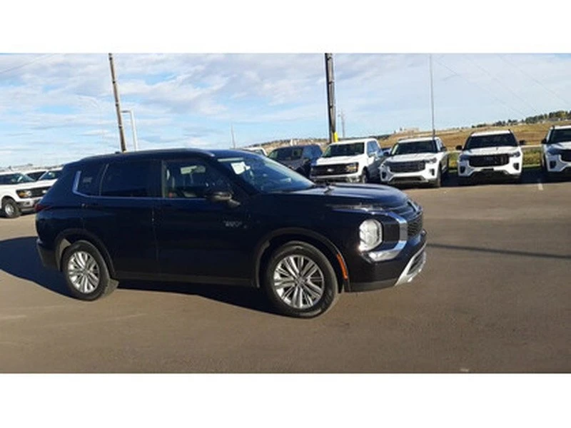 2023 Mitsubishi Outlander - Image 8 of 20