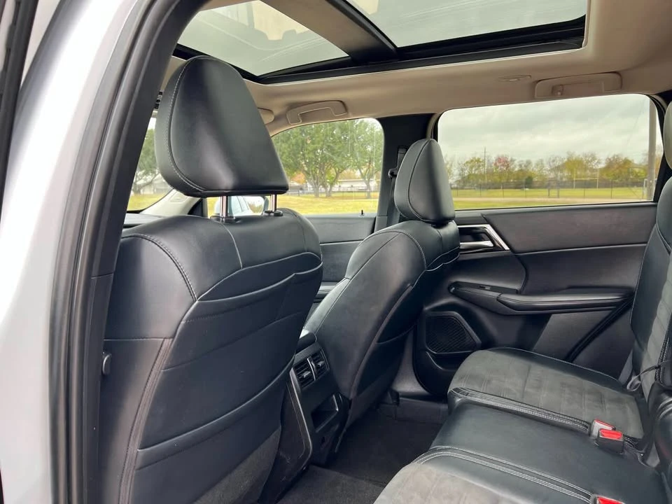 2023 Mitsubishi Outlander - Image 12 of 14