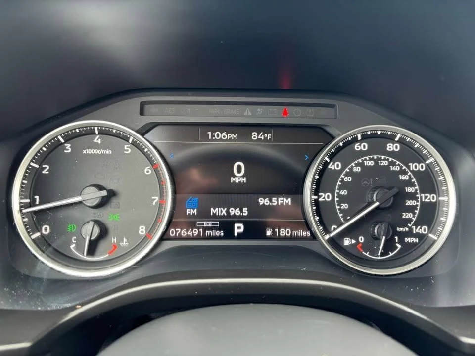 2023 Mitsubishi Outlander - Image 17 of 18