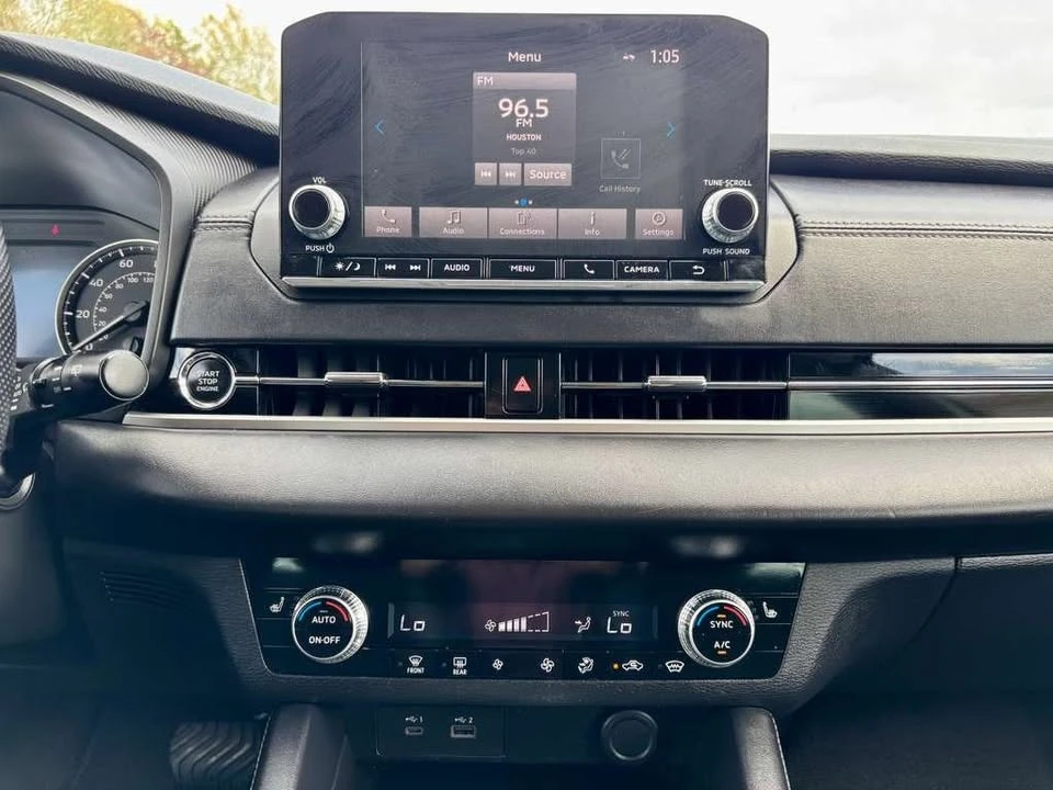 2023 Mitsubishi Outlander - Image 12 of 18