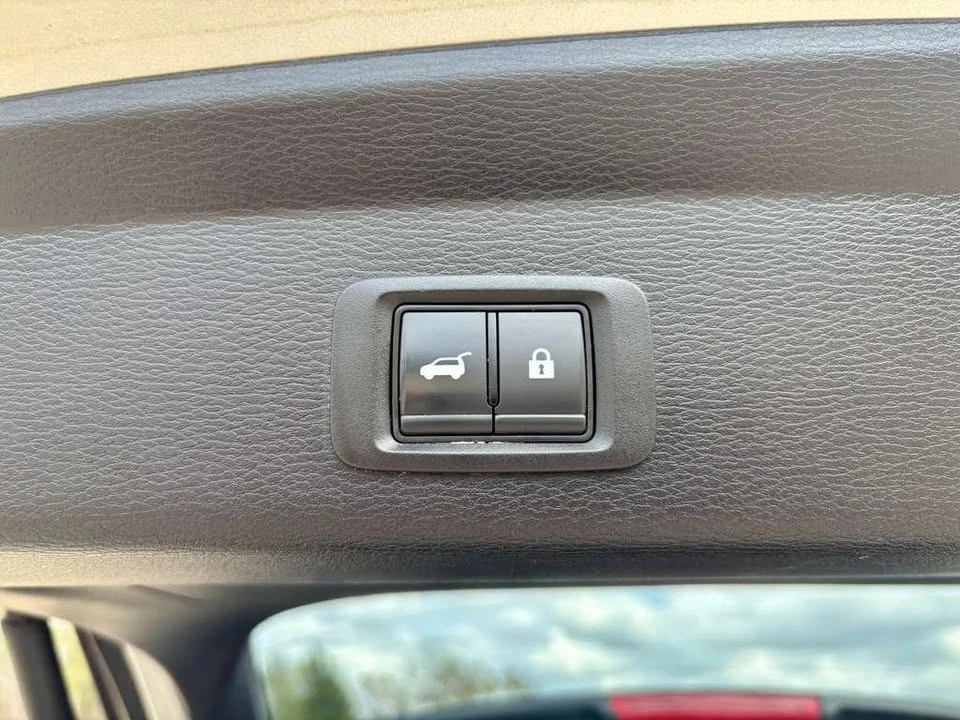 2023 Mitsubishi Outlander - Image 4 of 18