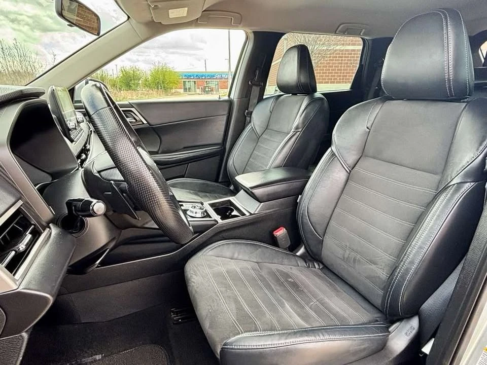 2023 Mitsubishi Outlander - Image 20 of 20