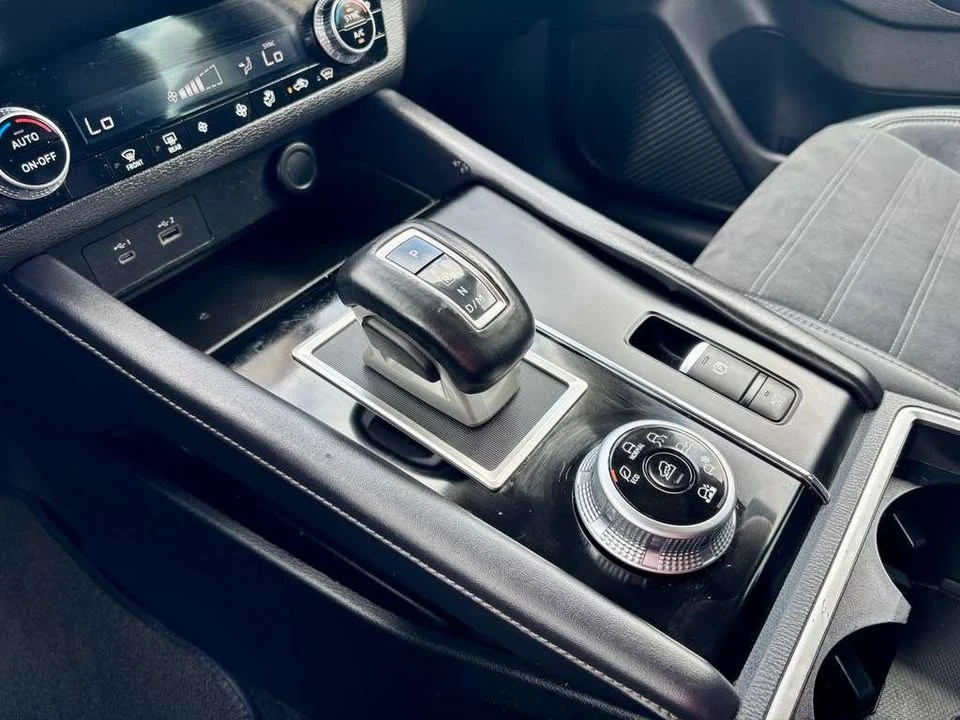 2023 Mitsubishi Outlander - Image 11 of 20