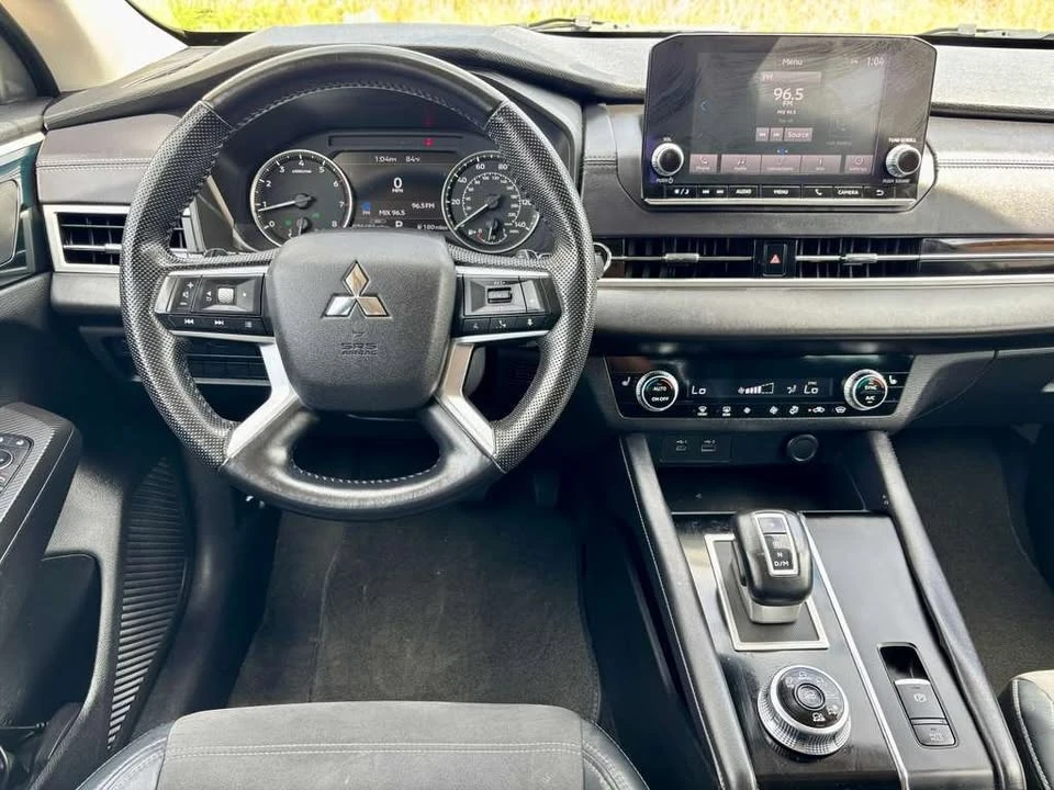 2023 Mitsubishi Outlander - Image 6 of 20
