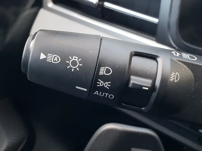 2023 Mitsubishi Outlander - Image 12 of 20