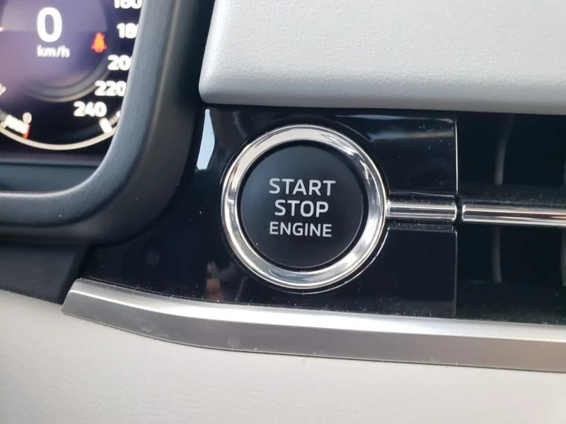 2023 Mitsubishi Outlander - Image 13 of 20